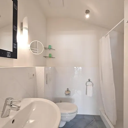 Apartment Villa Celia Sellin